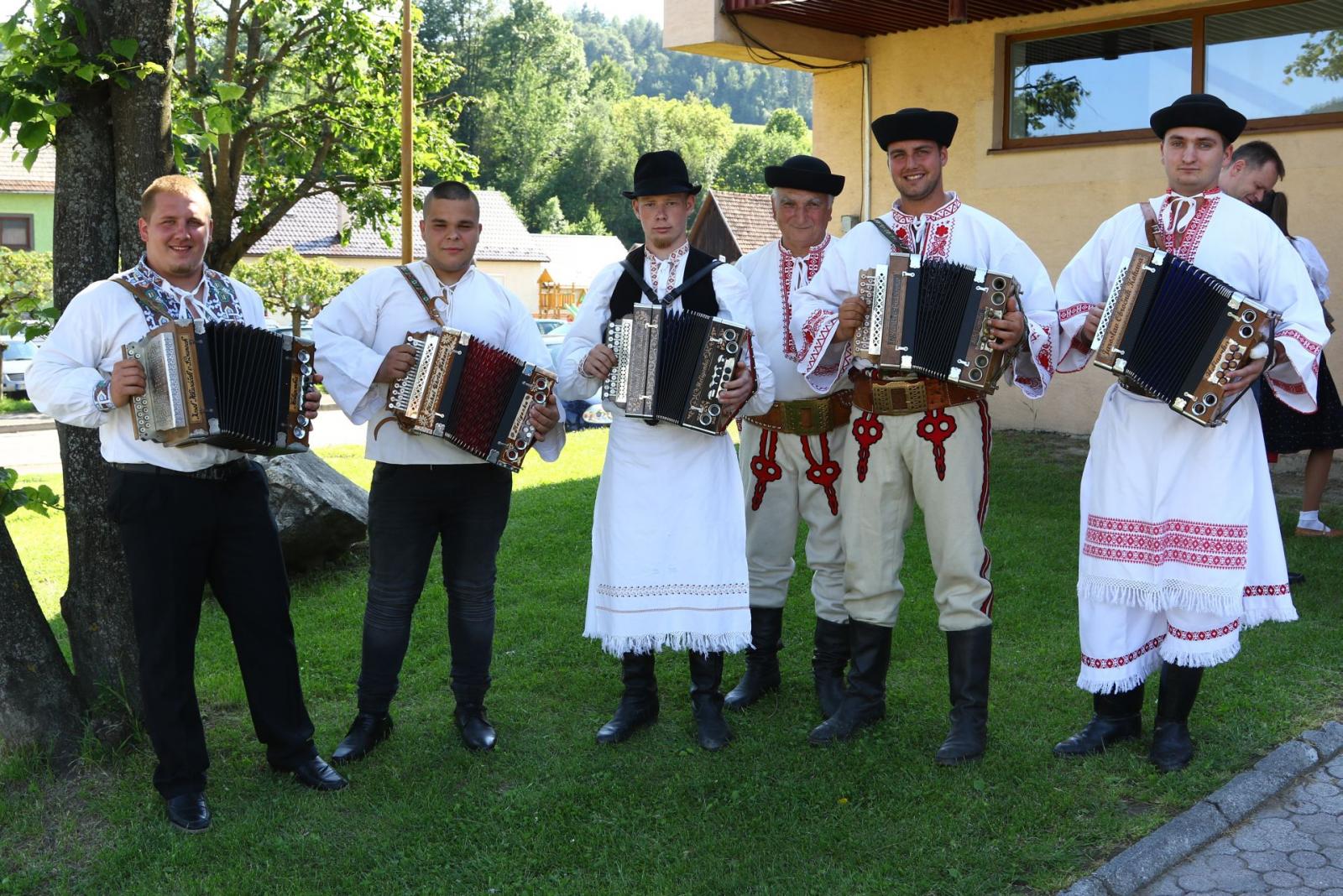 Fotogaléria Stretnutie Heligonkárov XX. ročník (34) Stretnutie Heligonkárov XX. ročník